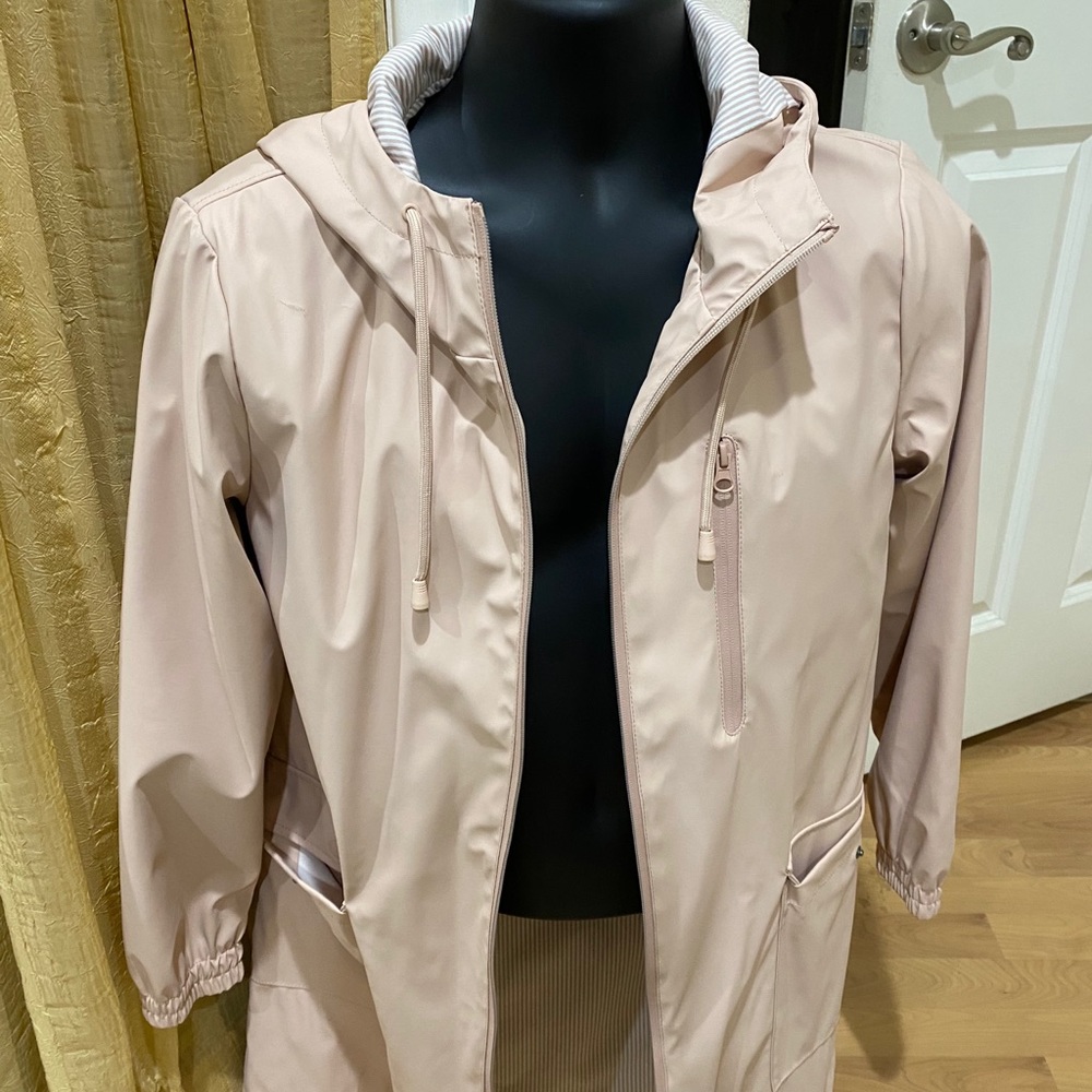 COPY - Zara basics rain hoodie